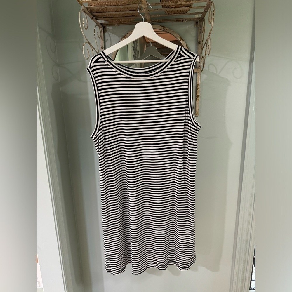 St John’s Bay Gorgeous Black and White Striped Flowy Sleeveless Tank Dress 2X